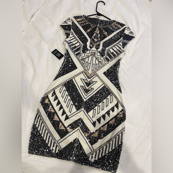 NWT. Express sequin mini dress - Picture 3 of 4